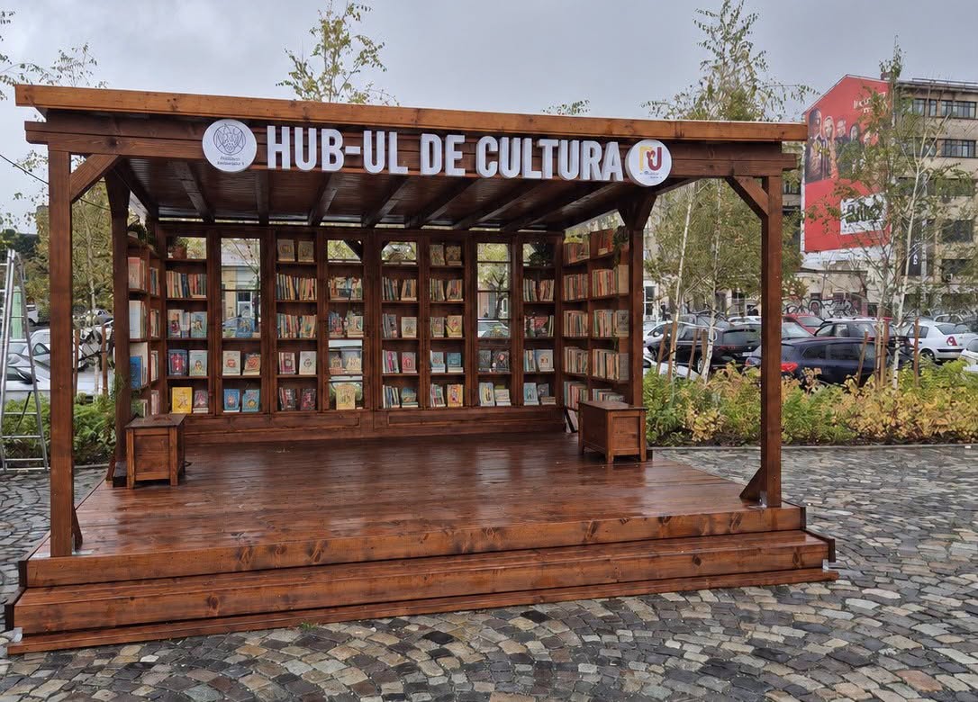 Bibliotecă în aer liber